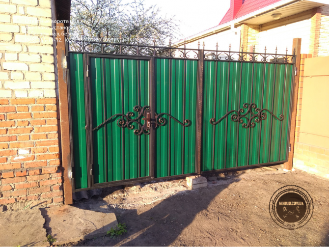 Ворота распашные кованые с профнастилом и калиткой Одеса - photo 4
