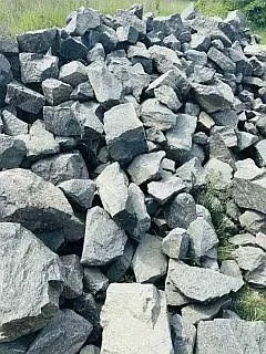 Бут гранитный 10-30 мм. с доставкой самосвалами по городу Днепр Днепро